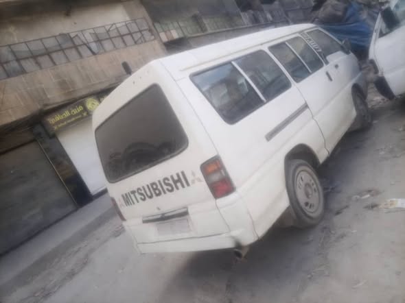 مستبيشي L300 1994 - صورة 3