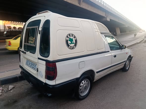 سكودا بيك أب 1998 - صورة 2