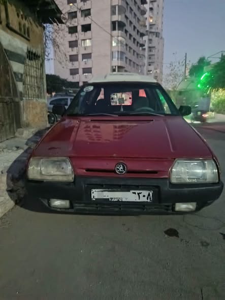 سكودا بيك أب 1994 - صورة 2