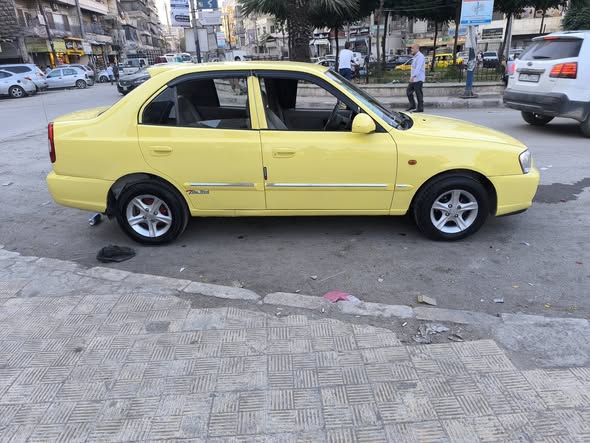 هيونداي فيرنا 2011 - صورة 1