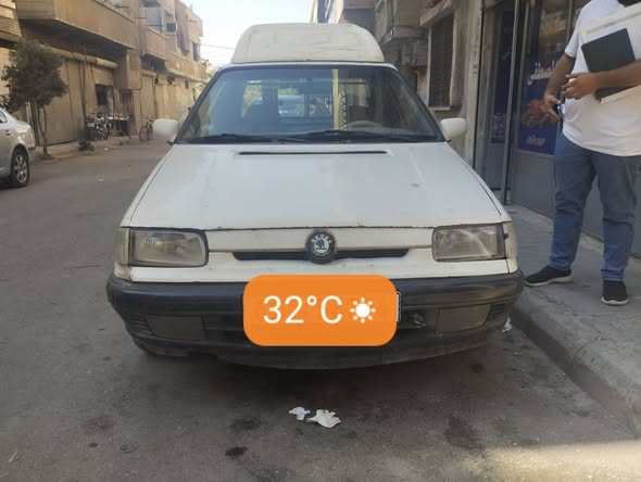 سكودا بيك اب 2002 - صورة 1