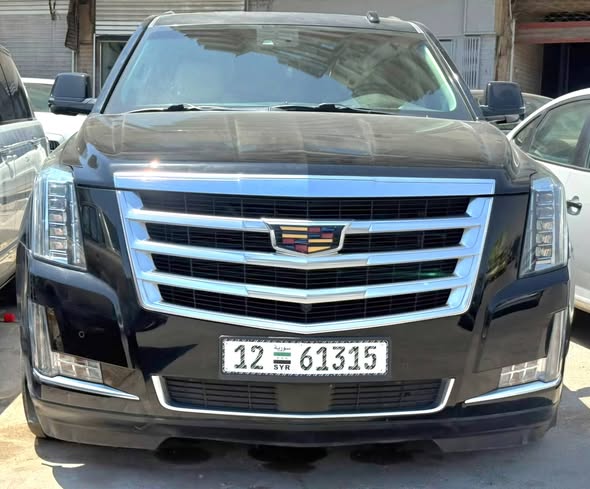 كاديلاك إسكاليد 2015 - صورة 1