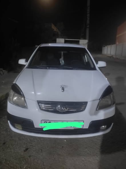 كيا ريو 2009 - صورة 1