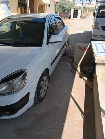 كيا ريو 2009 - صورة 5