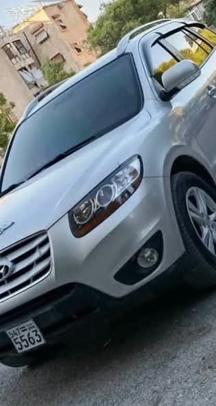 هيونداي سانتافيه 2011 - صورة 5