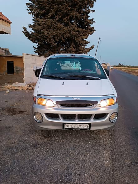 هيونداي H-1 1998 - صورة 5