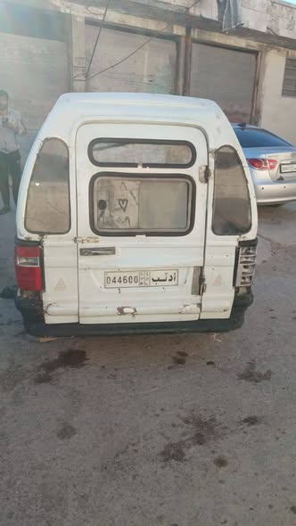 سكودا بيك اب 1998 - صورة 4