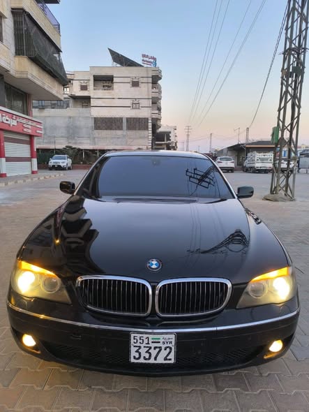 بي ام 750i 2006 - صورة 2