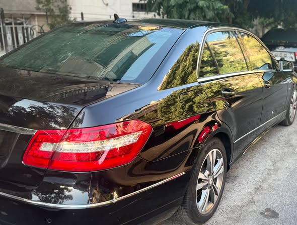 مرسيدس E350 2011 - صورة 5