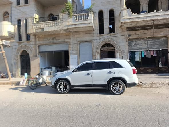 كيا سيرنتو 2014 - صورة 4