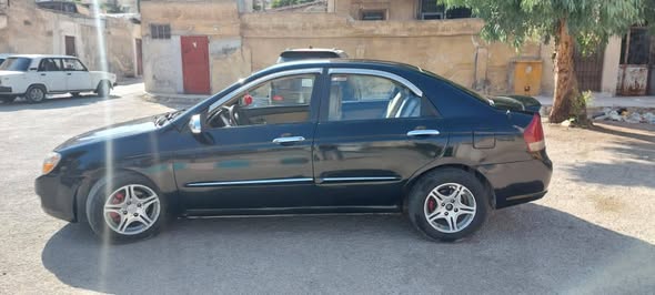 كيا سيراتو 2008 - صورة 2