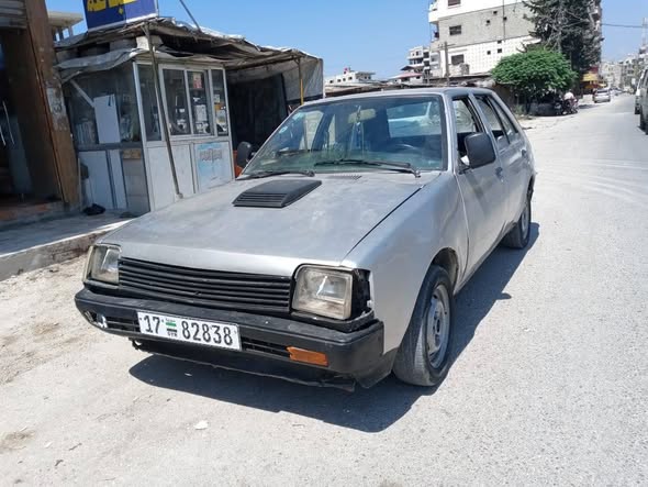 ميتسوبيشي ميتسوبيشي 1983 - صورة 1