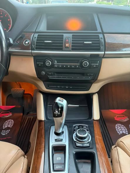 بي ام X6 2011 - صورة 5