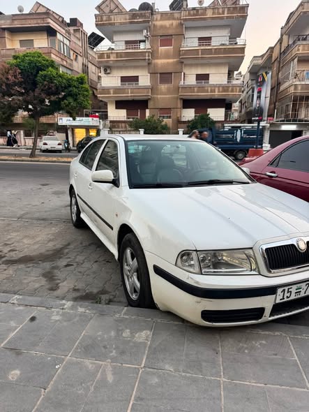 سكودا اوكتافيا 2007 - صورة 1