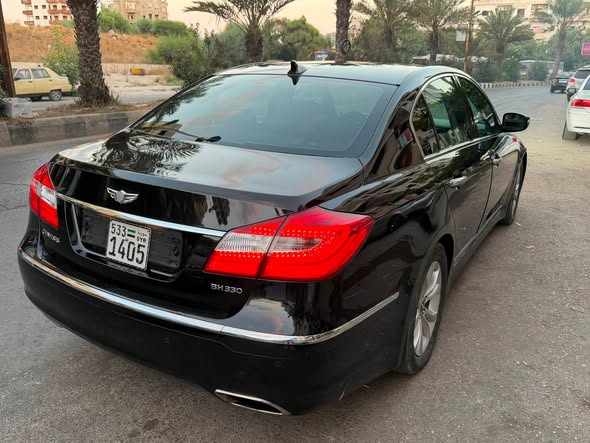 هيونداي جينسس 2012 - صورة 4