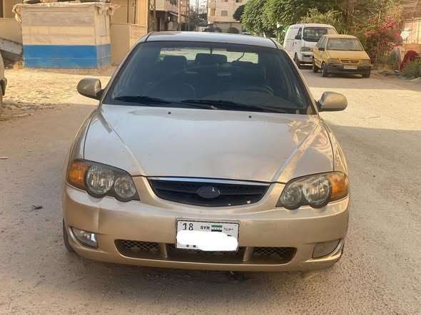 كيا شوما 2002 - صورة 2