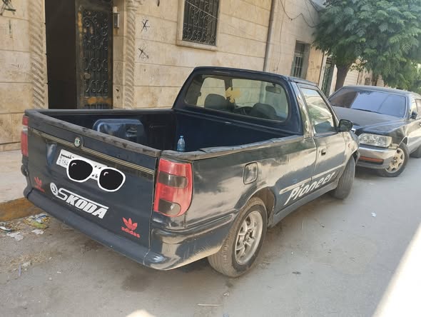 سكودا بيك أب 1996 - صورة 3