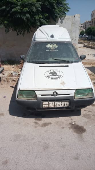 سكودا بيك أب 1994 - صورة 3