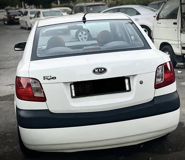 كيا ريو 2008 - صورة 4