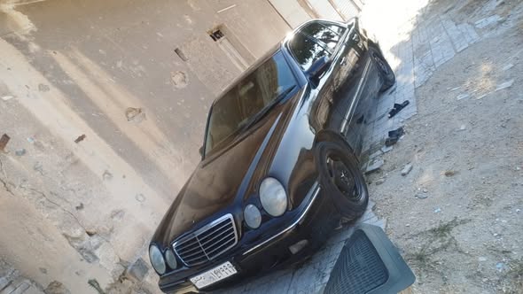 مرسيدس E200 2001 - صورة 4