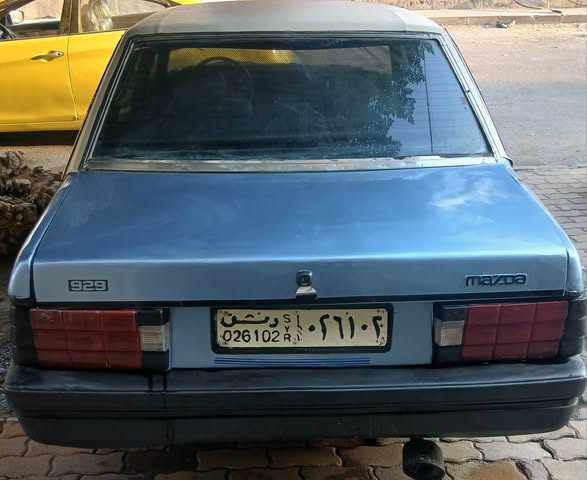 مازدا 929 1983 - صورة 4