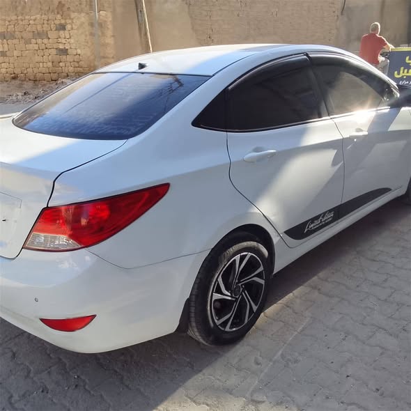 هيونداي أكسنت 2014 - صورة 4