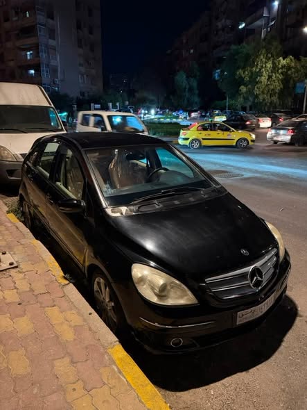 مرسيدس B150 2008 - صورة 2