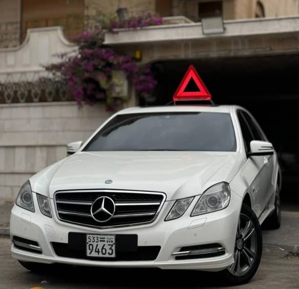 مرسيدس E200 2012 - صورة 1