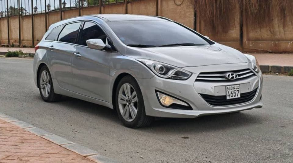 هيونداي i40 2012