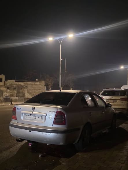 سكودا أوكتافيا 2004 - صورة 2