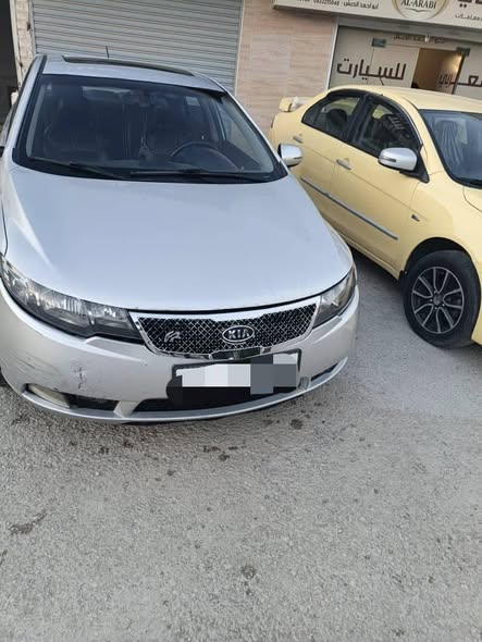 كيا فورتي 2011 - صورة 2