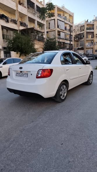 كيا ريو 2011 - صورة 3