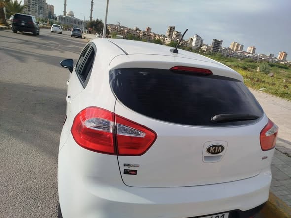 كيا ريو 2013 - صورة 3