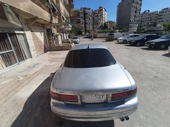 نيسان 929 1993 - صورة 4