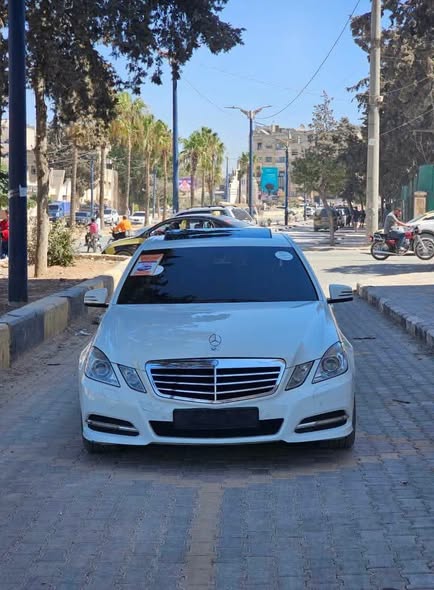 مرسيدس E220 2012 - صورة 4