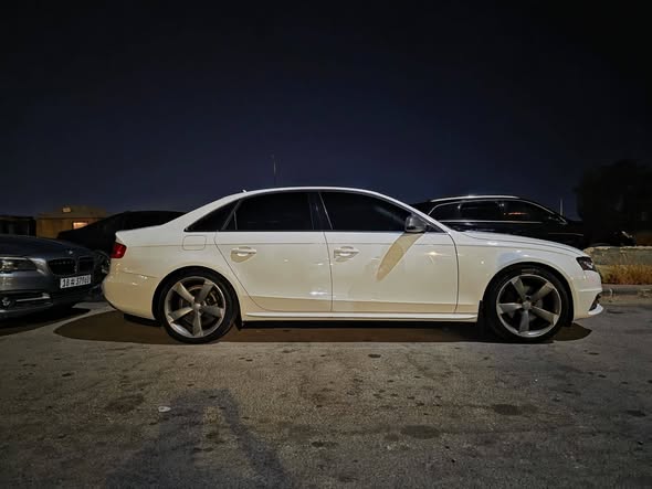 أودي A4 2012 - صورة 3