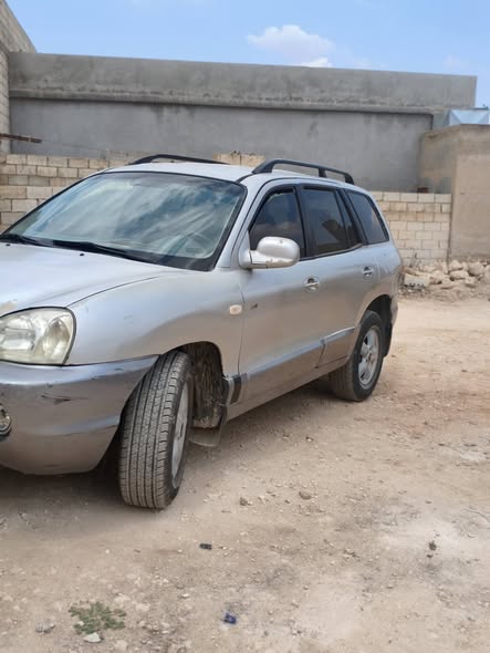 هيونداي سنتافي 2005 - صورة 4