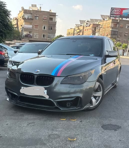 بي إم دبليو 523i 2008 - صورة 4