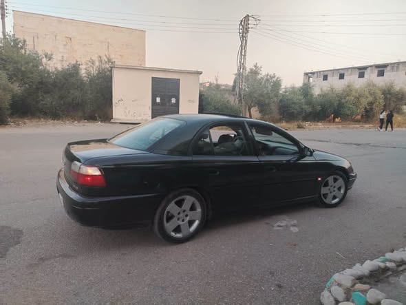 أوبل أوميغا 1996 - صورة 2