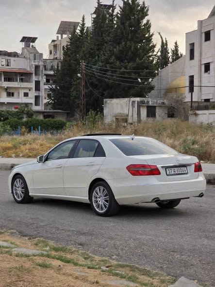 مرسيدس E300 2011 - صورة 2