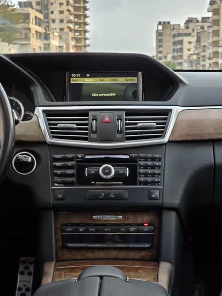 مرسيدس E300 2011 - صورة 4