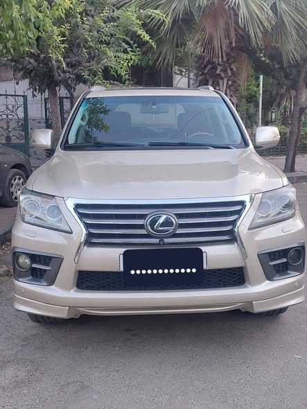 ليكزس LX 2012 - صورة 4