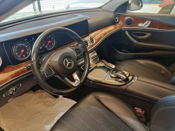مرسيدس E350 2018 - صورة 4