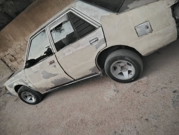 ميتسوبيشي لانسر 1983 - صورة 3