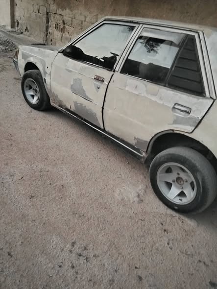 ميتسوبيشي لانسر 1983 - صورة 4