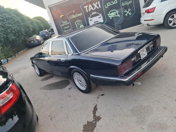جاكوار XJ 1991 - صورة 4