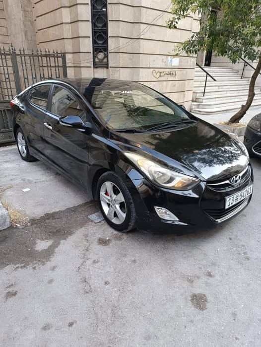 هيونداي إلنترا 2011