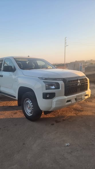 ميتسوبيشي L200 2024 - صورة 1