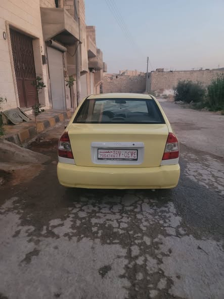 هيونداي فيرنا 2011 - صورة 2