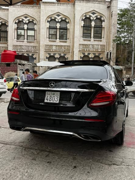 مرسيدس AMG E300 2017 - صورة 2